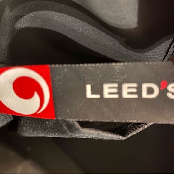 Disney Cast Member Leeds Bag - Picture 5 of 7